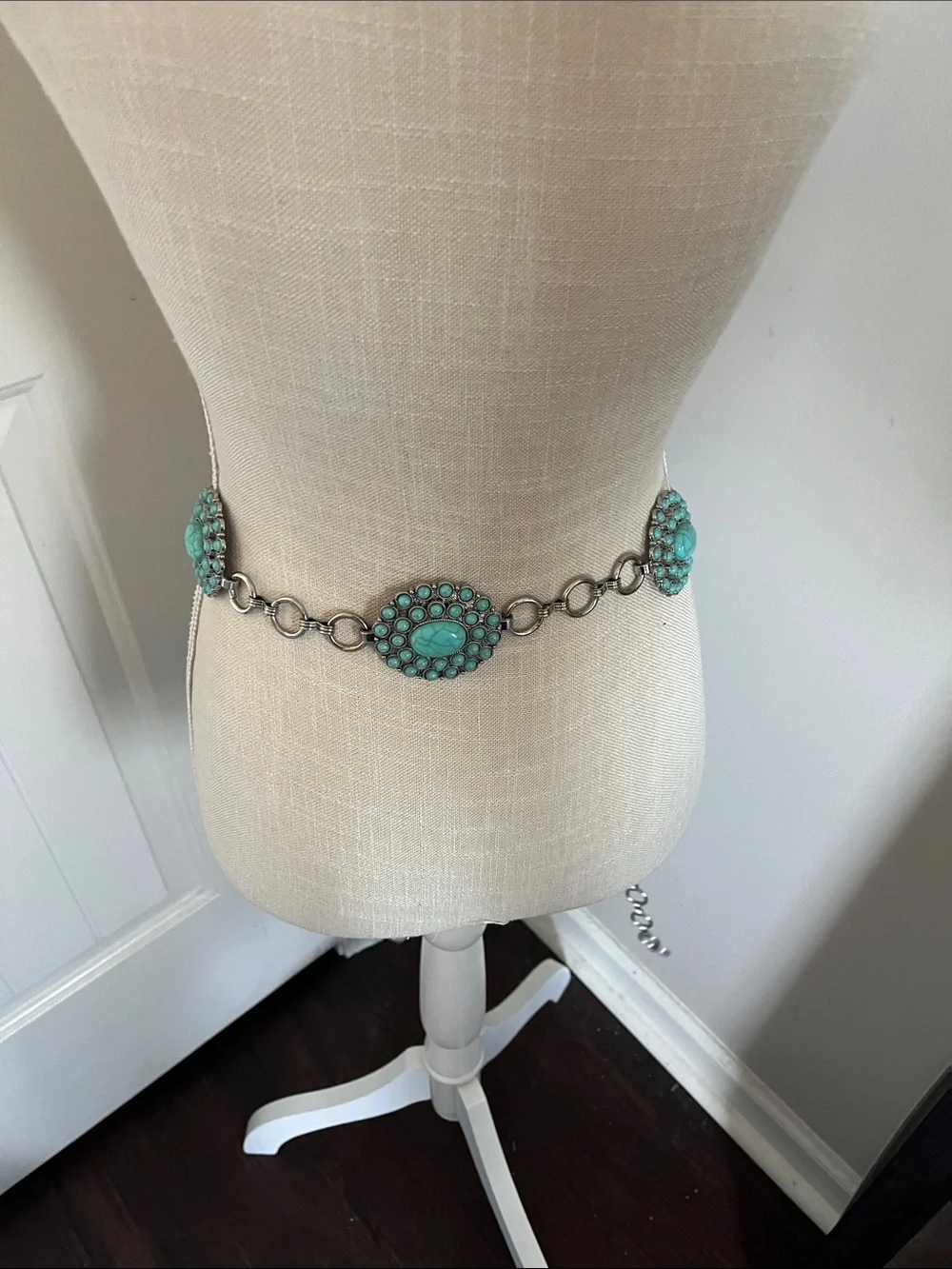 Turquoise Concho Chain Belt - Silver Tone